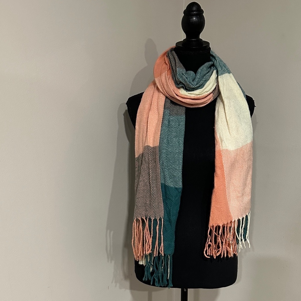 *CHACKINA* Peach x Green Color Block Fashion Tassel Scarf